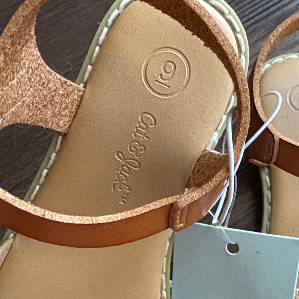 Cat & Jack Glittery Gold and Brown Kids Sandals - Picture 3 of 8